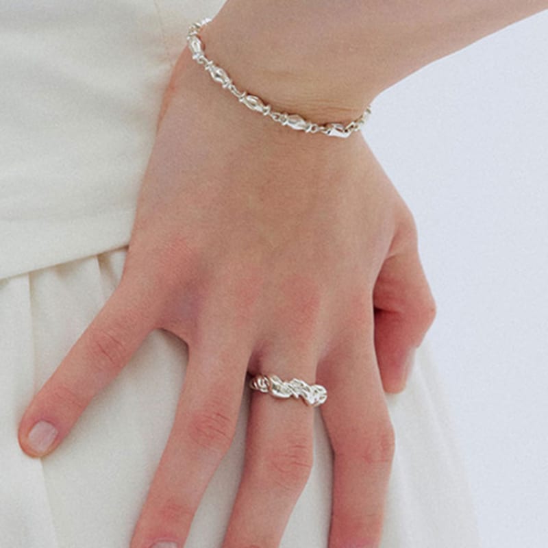 LUMIAH BOLD SHELL RING