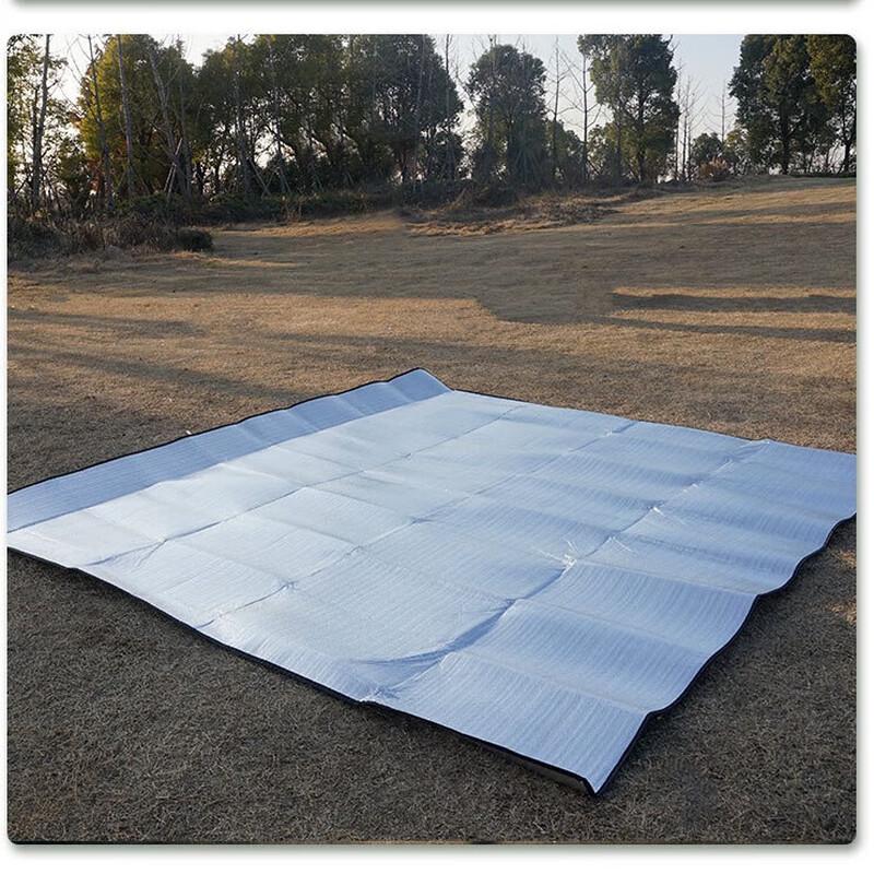 Outdoor Portable Aluminum Film Moisture-Proof Mat