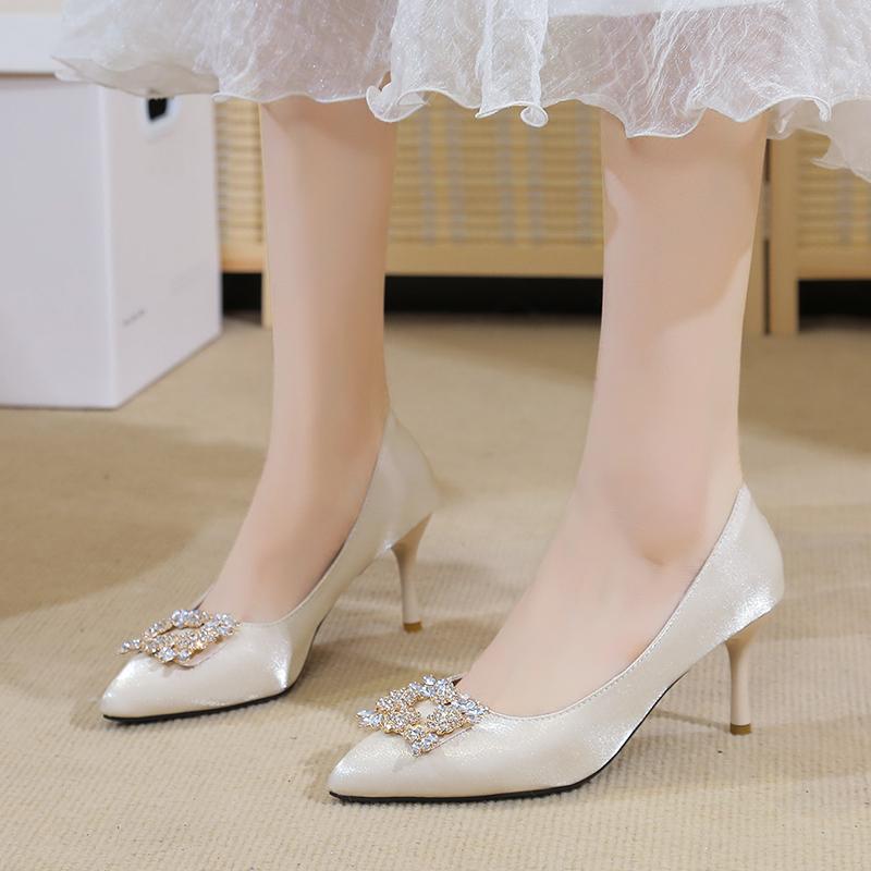 2025 Szampański Kryształowy Ślubny Damskie Szpilki Wygodne Szpiczasty Nosek Pojedyncza Podeszwa Modne Ślubne Szpilki na Wesela