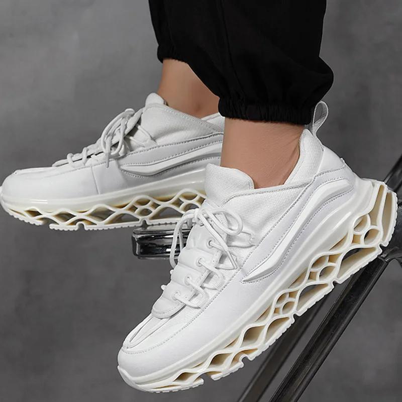 High Quality Men Women Running Shoes With Thick Soles Cushioned Mesh Lace Up Breathable Casual Shoes Luxurious Simple Sneakers