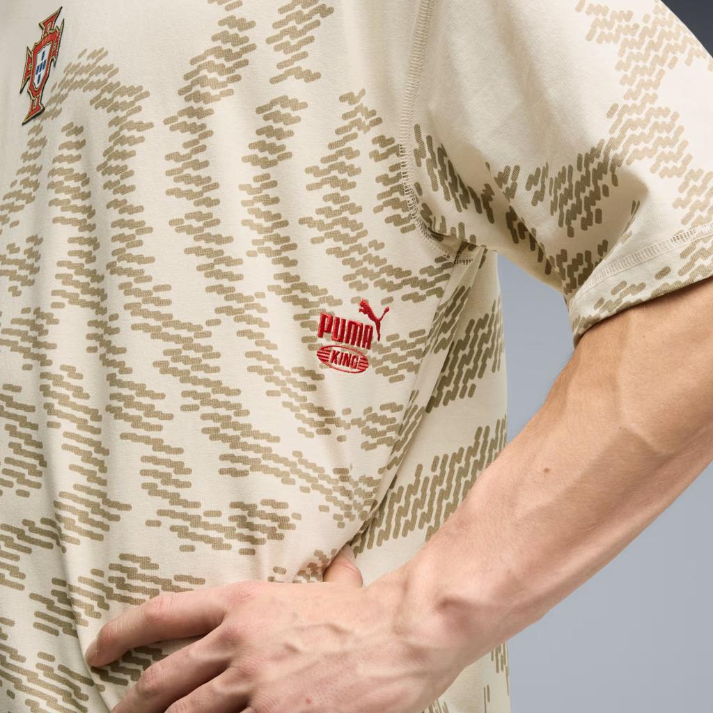 Puma X Portogallo Collaborazione Salehe Bembury King Girocollo Vestibilità Larga Manica Corta T-Shirt Unisex Top 635102-87