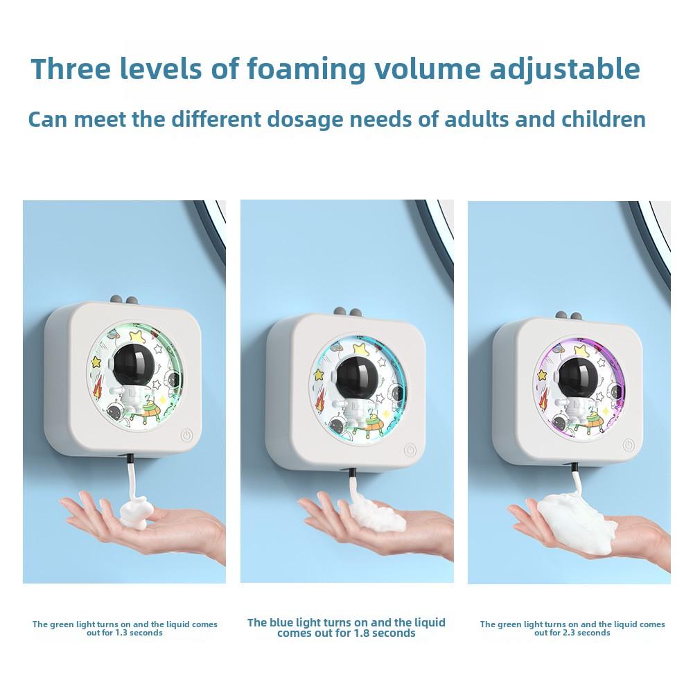 Automatyczny dozownik mydła w piance na indukcję, styl astronauty, montowany na ścianie, czujnik automatycznego dozowania na płyn do dezynfekcji rąk, prezenty