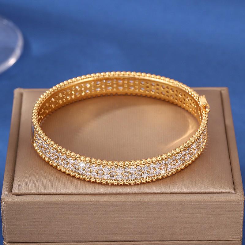 Exquisita Pulsera de Uñas con Circonita Europea y Americana: Diseño Abierto de Gama Alta