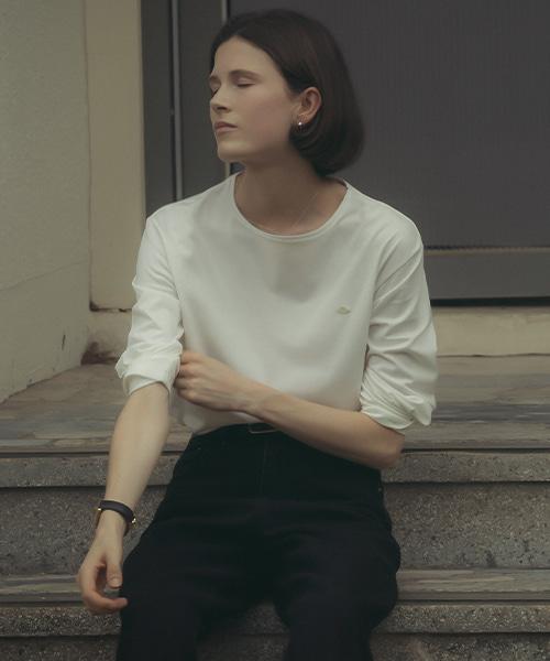 Nounbeleo Soft Basic Logo Long Sleeved T-Shirt_Ivory