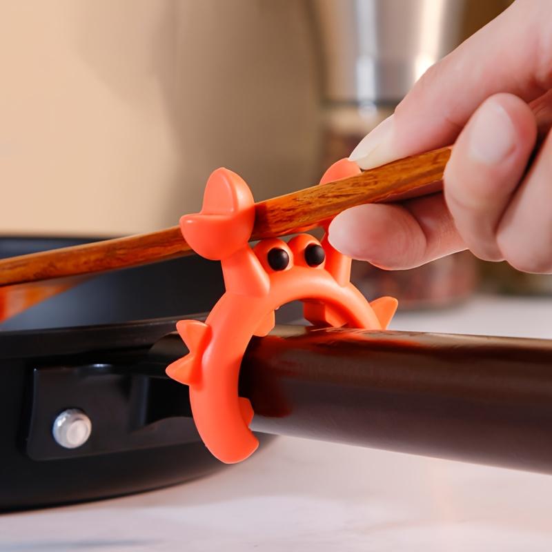 Heat-Resistant Silicone Spoon Rest - Cute Crab & Octopus Design - Countertop Cooking Tools Organizer for Kitchen Utensils & Spatulas