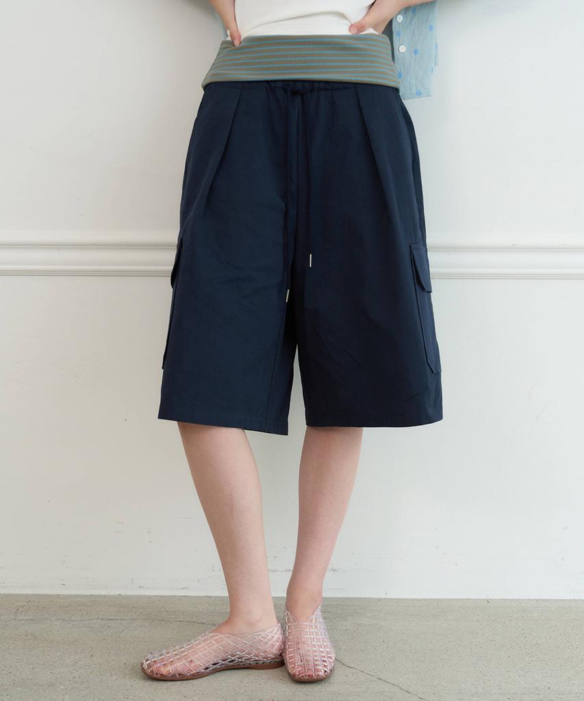 AYVUL Stripe Fold Bermuda Pants, Navy