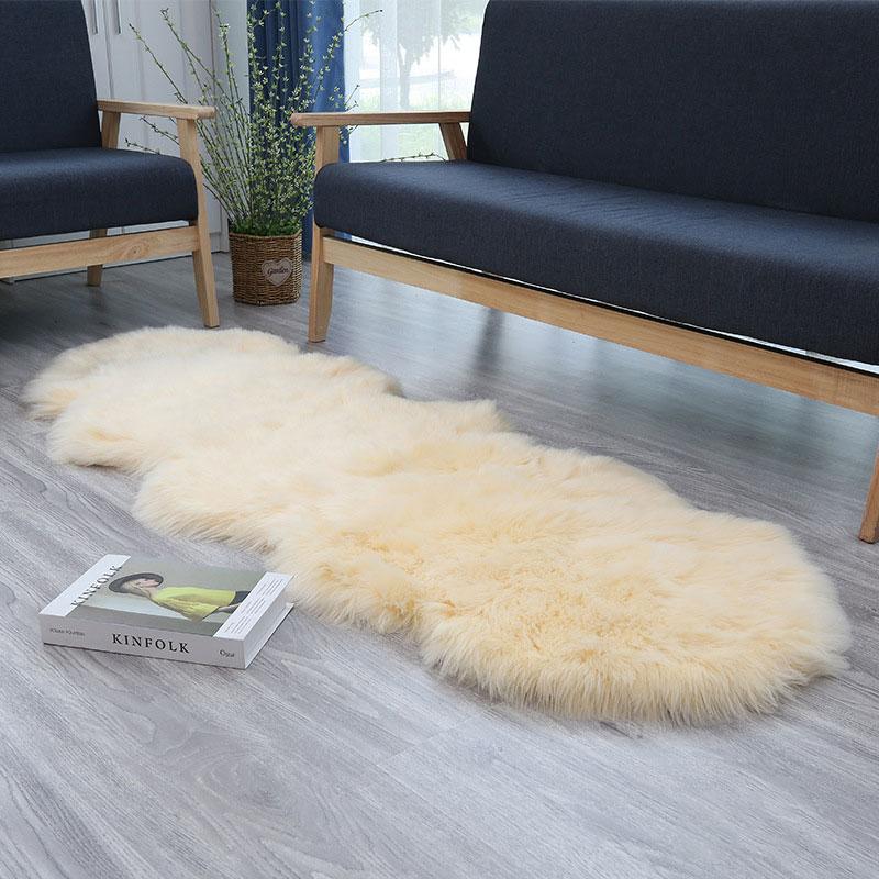 

Imitation Sheepskin Carpet Fluffy Plush Rugs Kids Luxury Fur Bedroom Bedside Carpet Living Room Sofa Area Rug Faux Wool Carpet 60X120cm(23.6x47in)