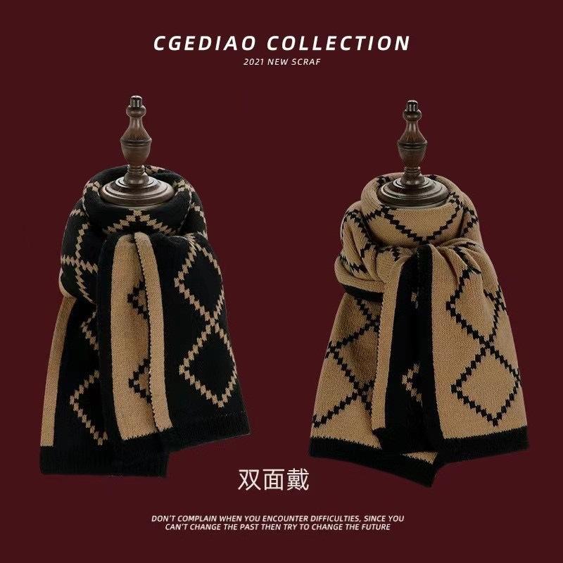 Red Christmas tree knitted scarf female autumn and winter warm versatile student couple Christmas gift green wool scarf