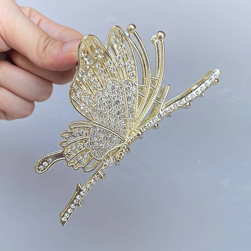 Butterfly Hair Clip Hair Accessories For Women Elegant Rhinestone Shark Hair Claw Barrettes Hairpins Crab Party Jewelry Headwear