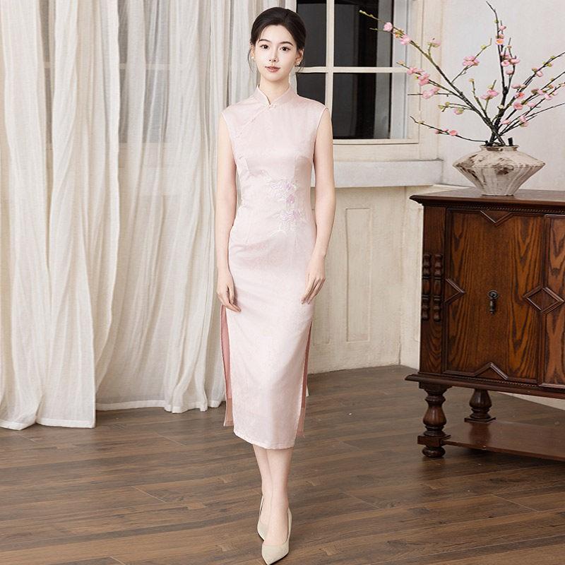 Pink Embroidered Sleeveless Chinese Style Long Cheongsam Dress Women 2026 Vintage Modern Fit Medium