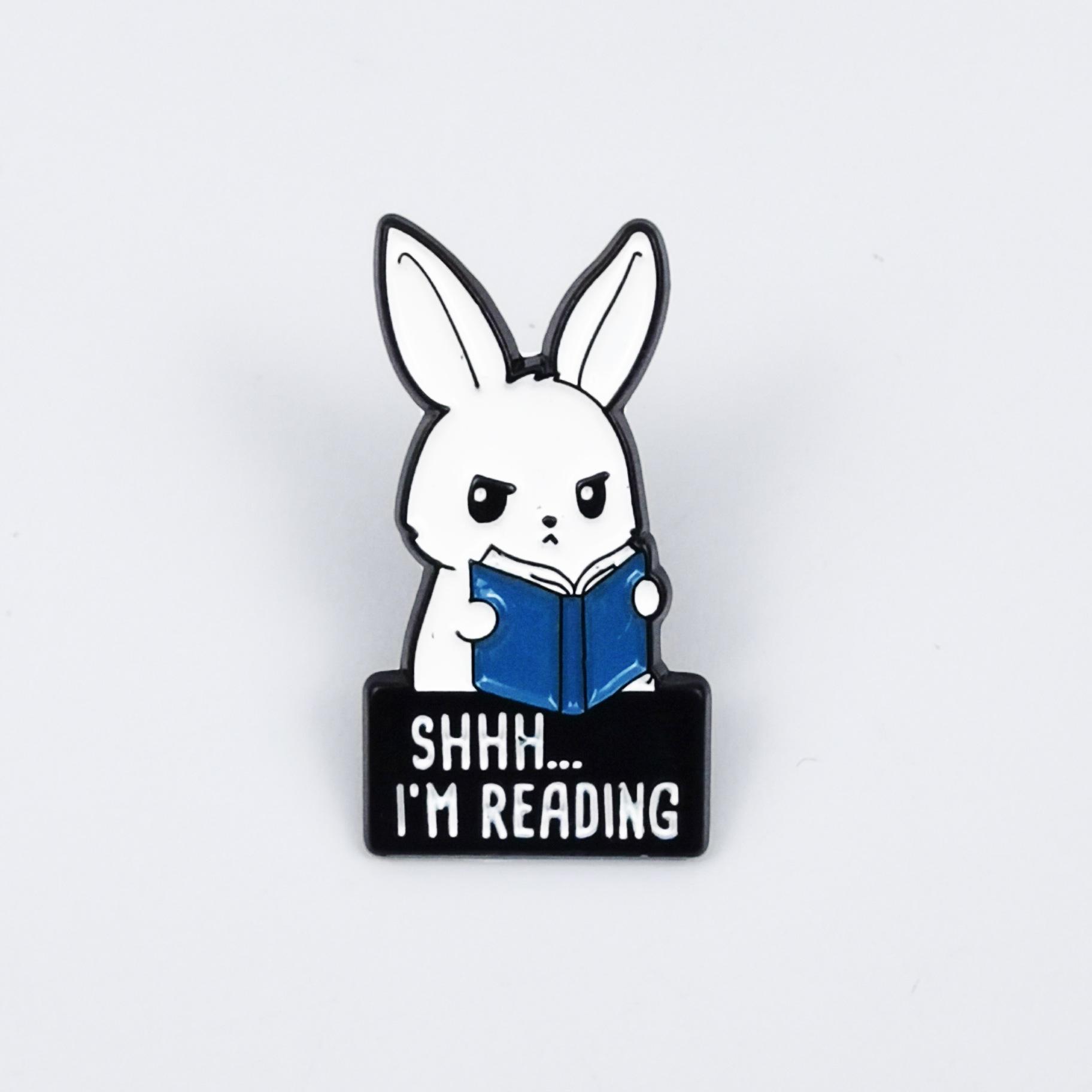 Fashionable Cartoon Rabbit & Fox Brooch: Cute Animal Badge with English Letter Design