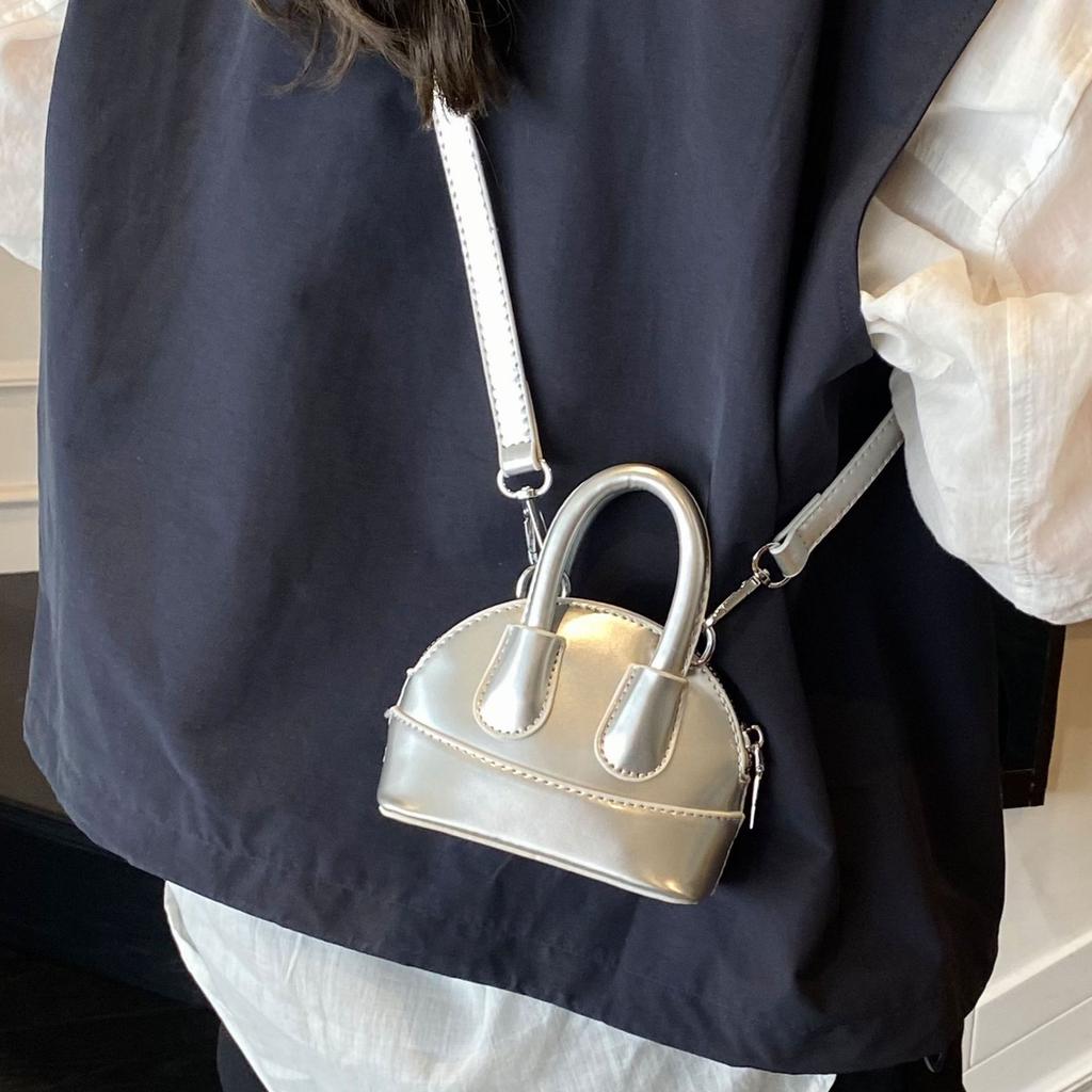 2025 new women's bag fashion mini portable shell bag versatile Internet celebrity explosion exquisite messenger bag bags