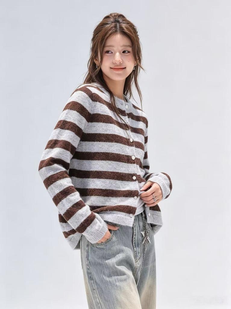 Striped sweater cardigan women's autumn 2026 new thin casual short long-sleeved knitted top jacket