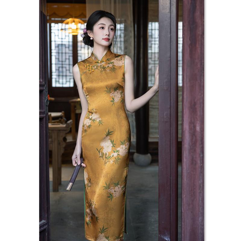 Hong Kong style Chinese long sleeveless cheongsam spring and summer new fashion improved young high-end satin cheongsam
