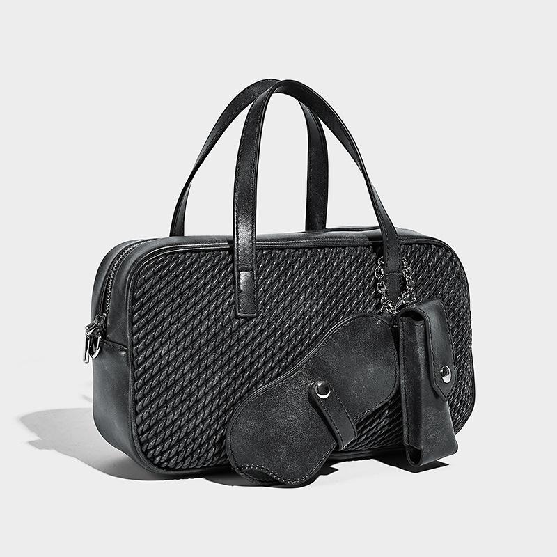 European and American Large Capacity Boston Pillow Bag Three-Dimensional Feel Fashion Handheld Camera Bag Trendy Single Shoulder Crossbody Bag