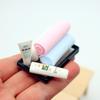 1/12 Dollhouse Simulation Facial Cleanser Shampoo Towel Set Dollhouse Miniature Bathroom Decoration Dolls House Accessories
