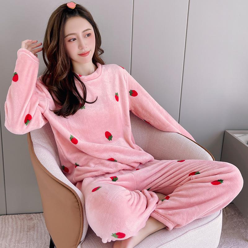 2pcs/Set Women's Coral Velvet Strawberry Padded Thickened Ambient Pajamas Fall and Winter Warm Home Wear Student Pajamas Girls