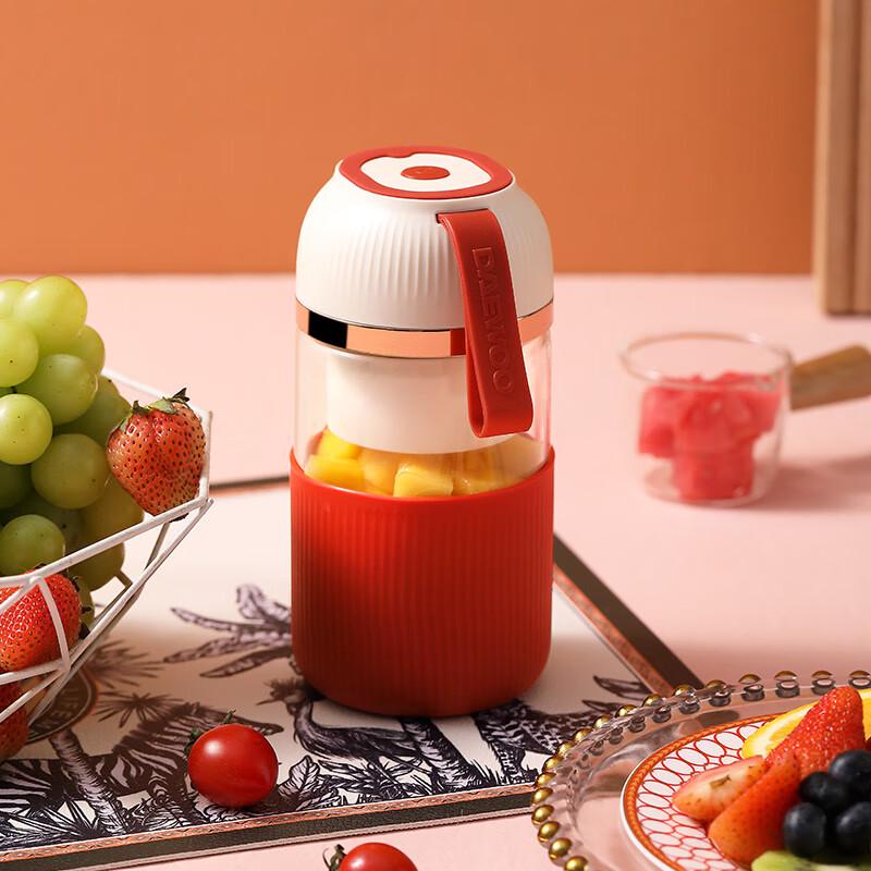 DAEWOO Portable Rechargeable Mini Blender CN plug (adapter included)