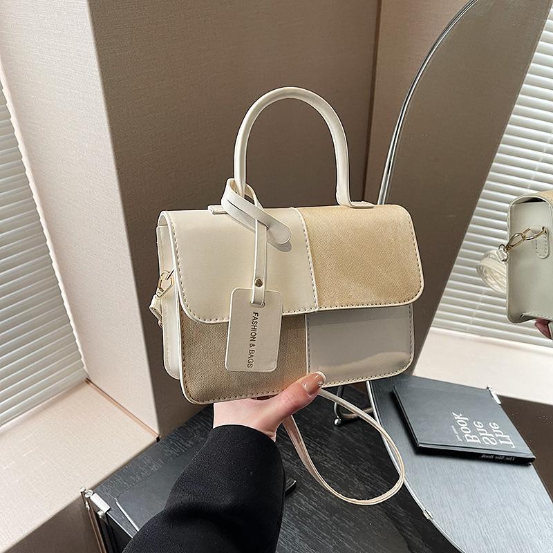 

2025 winter new niche design contrasting color splicing portable small square bag fashionable simple retro shoulder bag