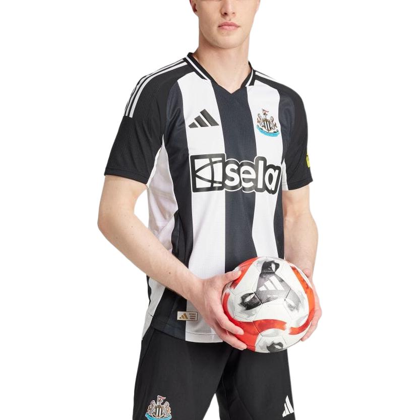 adidas Kostenloser Versand mit AdiClub Newcastle United FC 24/25 Heim Authentic Trikot JJ4466