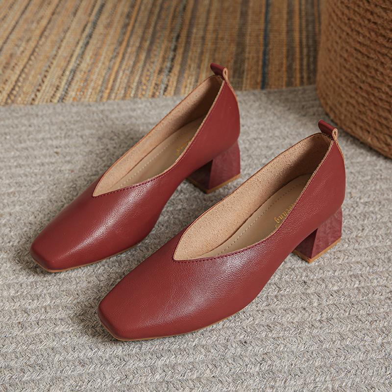 New Shoes for Women Chunky Heels Pumps Concise Designer Soft Leather High Heels Shoes OL Daily Dress Shoes