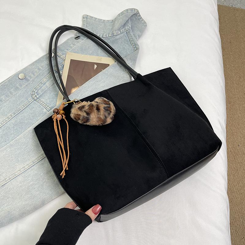 Large-capacity Tote Bag, High Appearance Level, Hand-held Shoulder Bag, Retro, Casual and Stylish Underarm Women's Bag