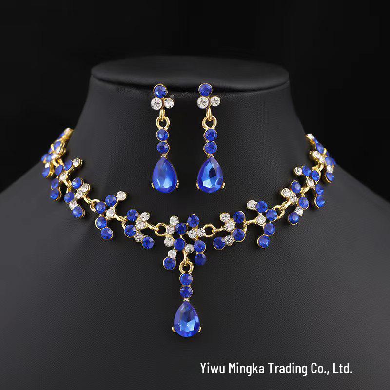 Elegant Bridal Jewelry Set: Crystal Earrings & Necklace for Weddings