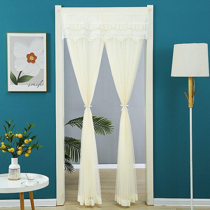 Krajková dvouvrstvá protikomáří závěs na dveře s přepážkou pro soukromí pro všechna roční období