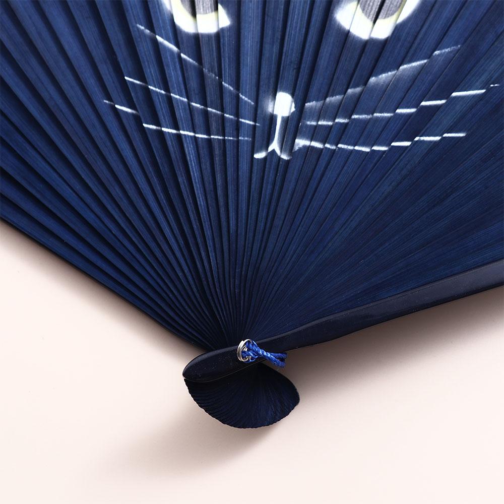 Exiquisite Quality Bamboo Wooden Handmade Summer Gift Cat Patterns Folding Fan Fan Crafts Home Decoration Silk Fan