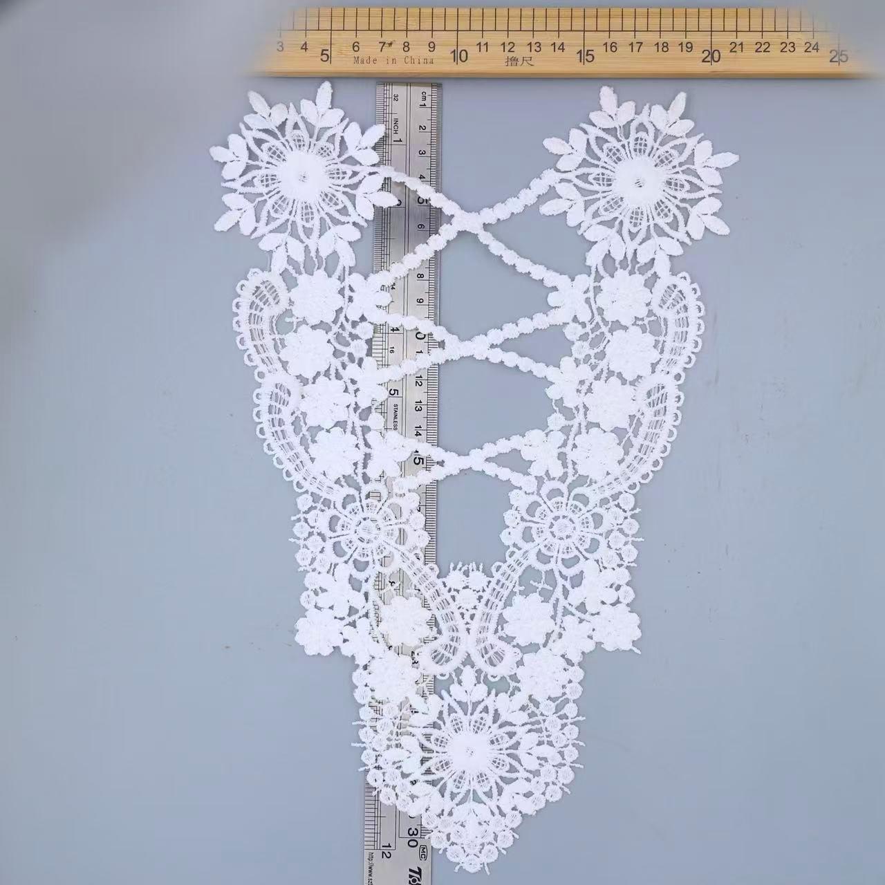 Молочный шелк Воротник Водорастворимая спинка, Полая красивая вышивка на спине Ретро Водорастворимая вышивка Кружево Аксессуары для одежды 0520