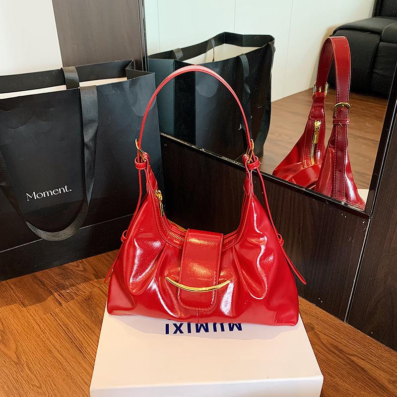 Premium texture large capacity commuter messenger bag women's new summer casual shoulder bag dumpling bag