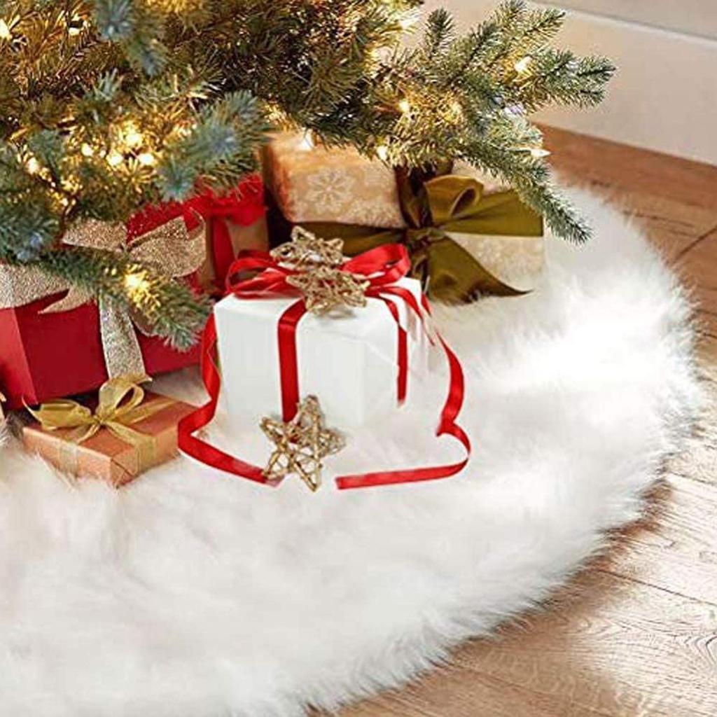 1.2m0.9m Christmas Tree Skirt White Ornaments Soft Faux Fur-like Plush Skirt for Holiday Merry Christmas Party Tree Decoration