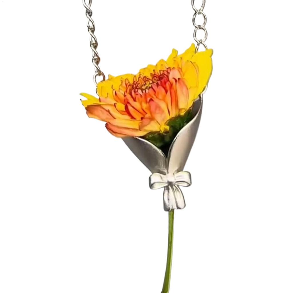 Vase Necklace Flower Bouquet Necklace Flower Holder Necklace Pendant Creative Floral Vase Necklaces Aesthetic Jewelry Gift
