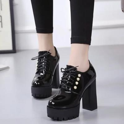 Sapatos fechados – Sapatos fechados