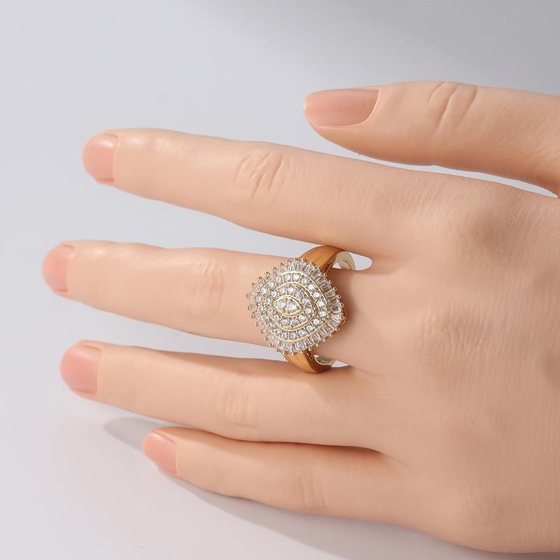 Sparkling Inlaid White CZ Women's Ring Exquisite Gold Color Geometry Daily Wear Party Jewelry Anniversary Gift