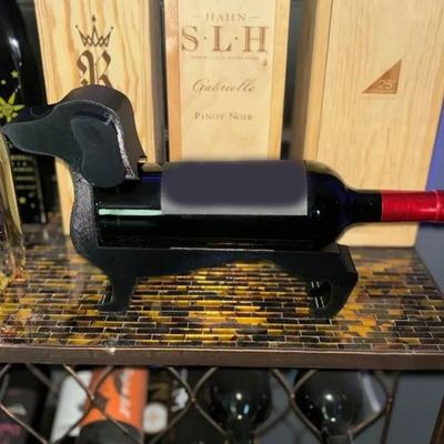 Nowy Uchwyt na Butelkę Wina Jamnik Zabawny Stojak na Wino Blatowy Stojak na Alkohole Nowość Zabawne Prezenty Akcesoria do Wystroju Domu