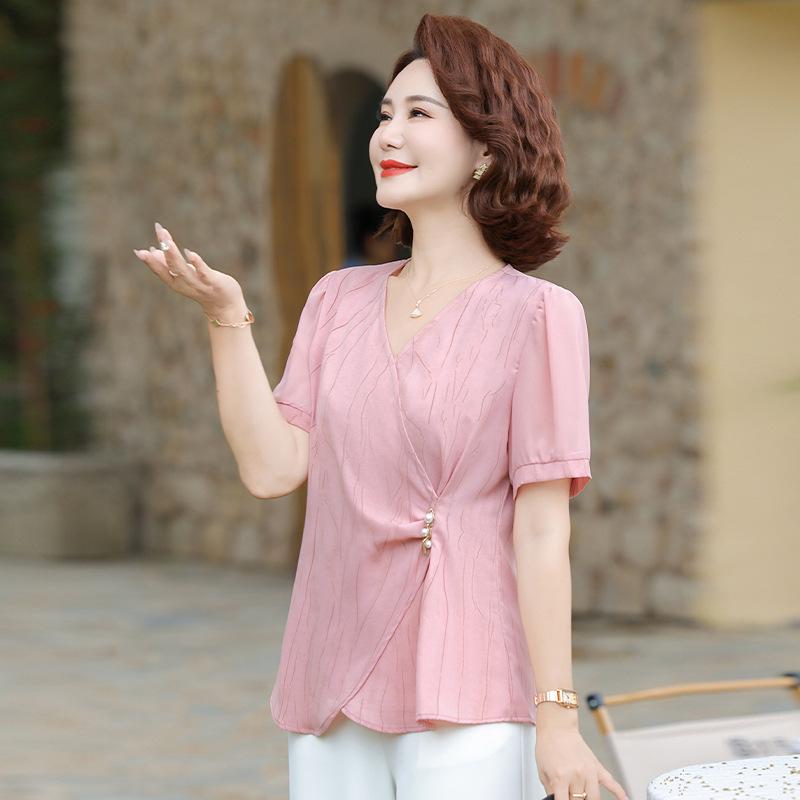 

2026 Summer Soft Loose Mom s Pleated Tummy-Concealing Casual Top - Solid Color, Elegant Daily Wear 3XL (for 115-130 jin) розовый
