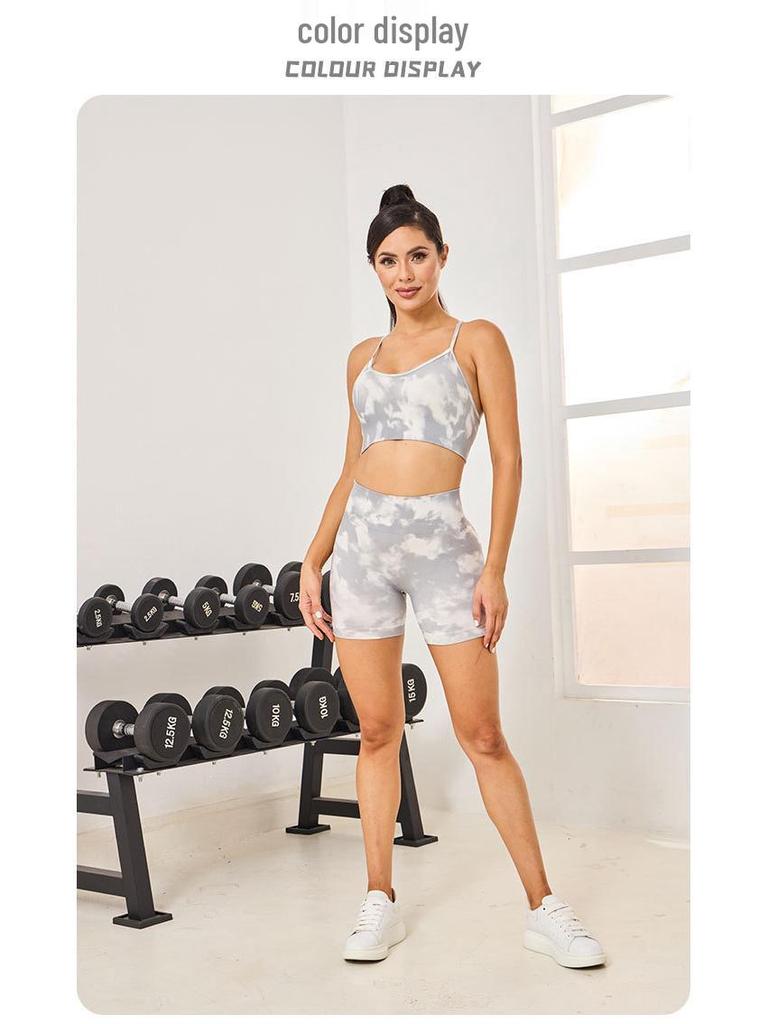 DARCSPORT Women's Seamless Wolf Print Fitness Set (Bra, Shorts, Pants)