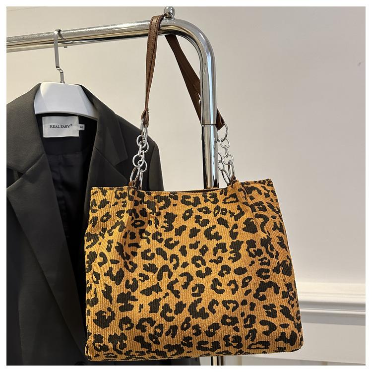

Повседневная ретро женская сумка-тоут через плечо с леопардовым принтом большой вместимости, персонализированная, портативная коричневый