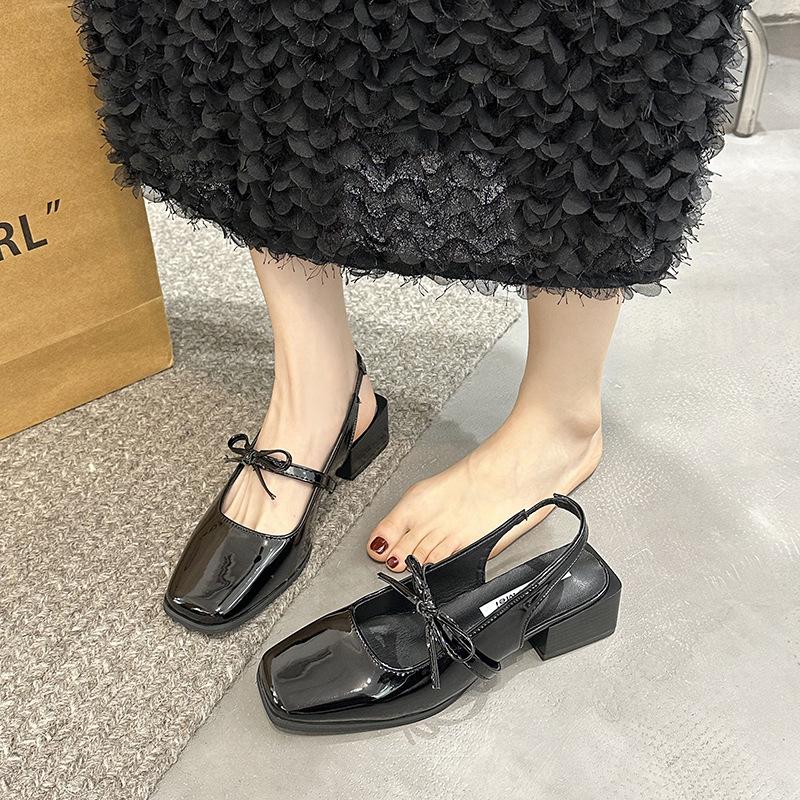 Retro square head thick heel Mary Jane shoes girl 2025 new summer versatile fairy style bag head sandals