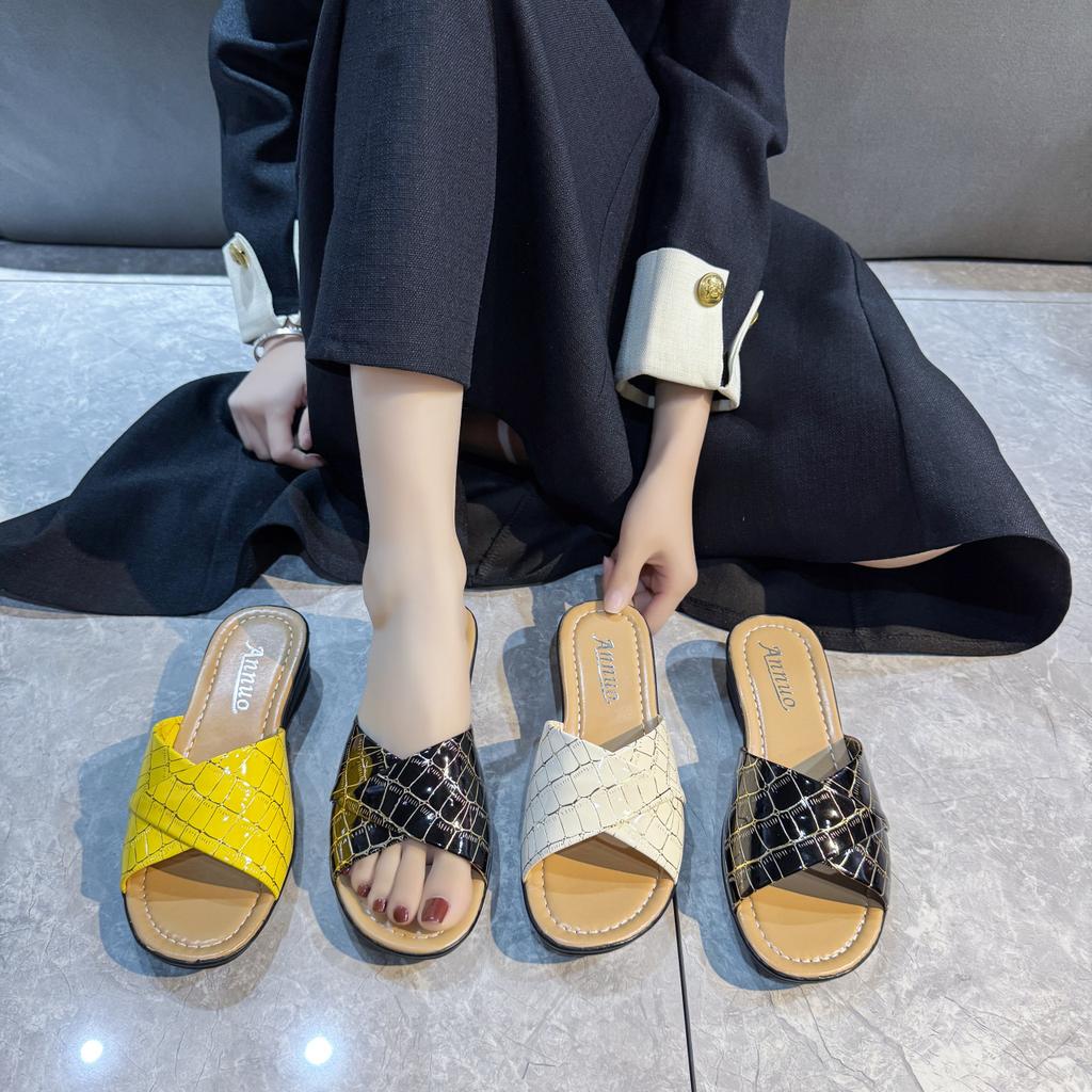 Cool slippers women's summer new wind fish mouth slope heel slippers women's open-toed women's shoes