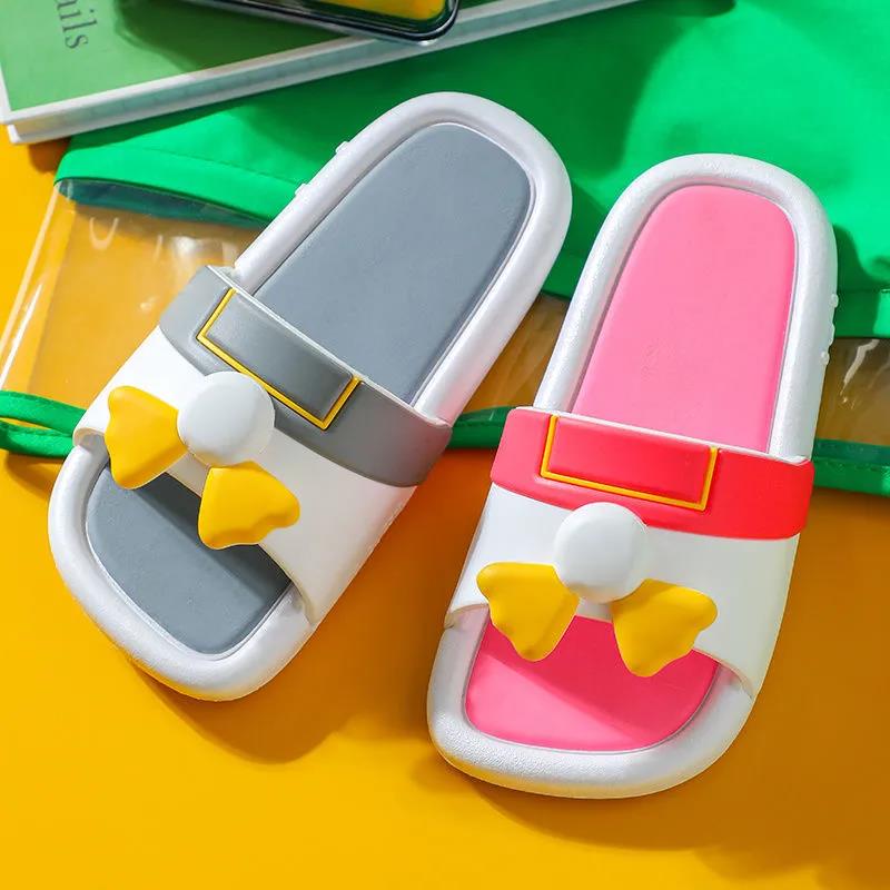 Niedliche Cartoon-Hausschuhe für Kinder im Sommer, Jungen und Mädchen, geschmacksneutral, rutschfest, für den Innenbereich, weicher Boden, rutschfeste Hausschuhe