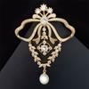 Vintage Palace Luxury Crystal Alloy Pearl Pendant Badges Pins For Women Elegant Classic Dress Clothing Bowknot Brooches Corsage
