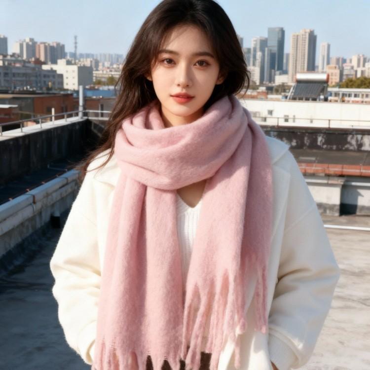 High-end scarf women's winter atmosphere versatile thickened Maillard new Korean version mohair fringed scarf tide