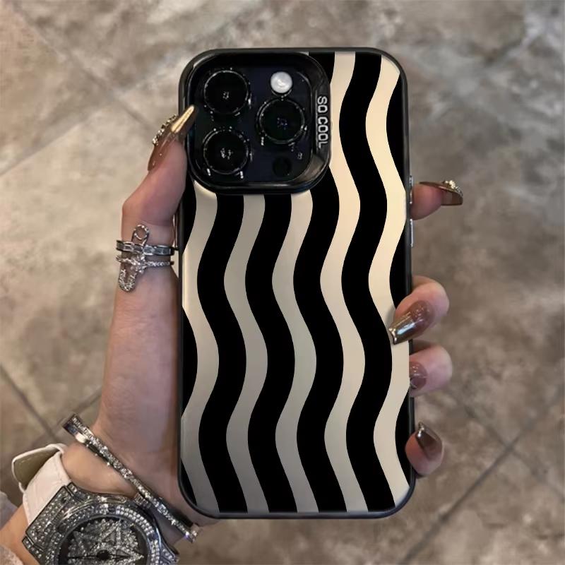 Black Striped Pattern Phone Case For Samsung Galaxy S23 S24 S25 S26 Ultra S22 S21 S20 Plus FE A15 A34 A35 A53 A54 A55 Cover