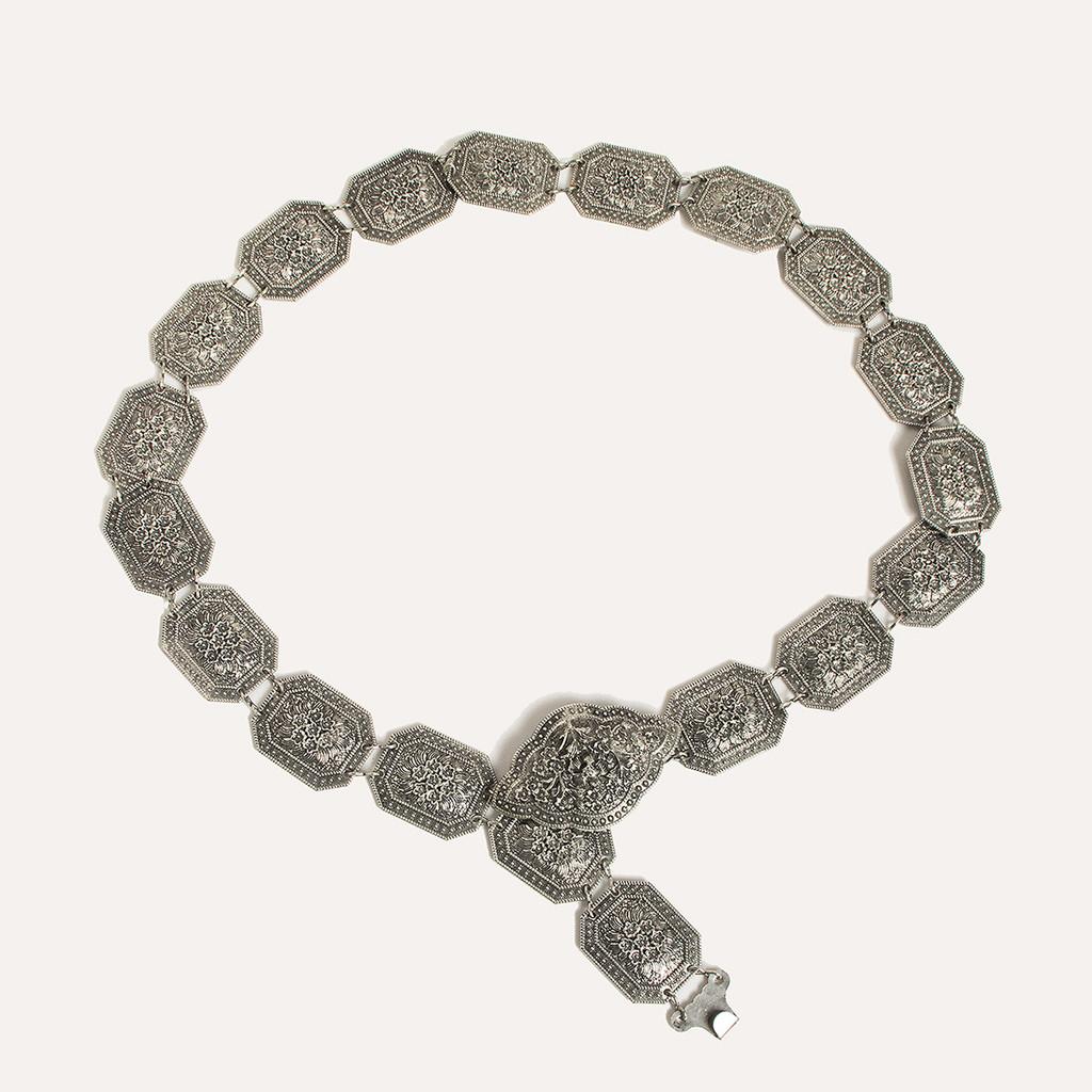 Geometric Waist Metal Chain For Women With Carved Design And Folk Fashion Style