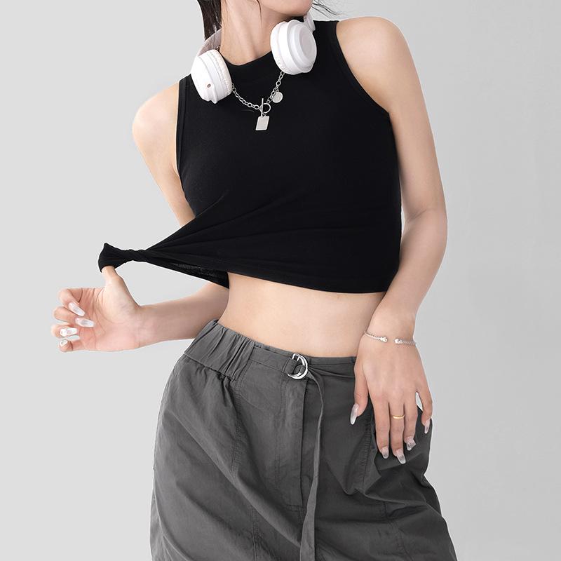 2025 Chic Korean Style Slim Sleeveless Vest: Women's Summer Solid Color Top