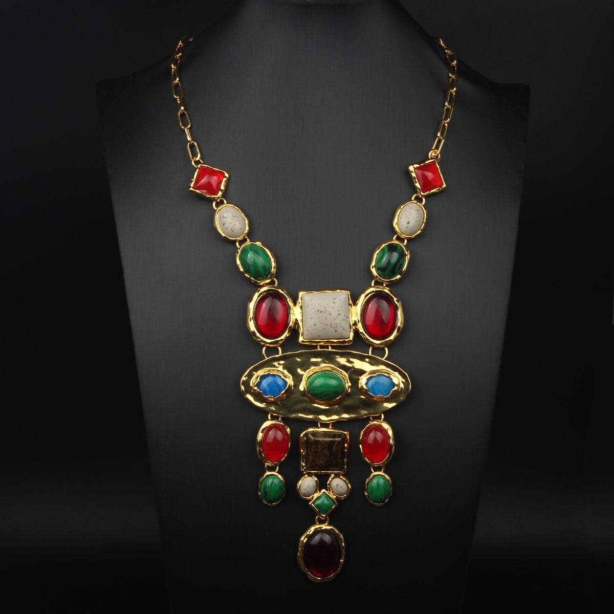 2026 Vintage Long Geometric Gem Pendant Necklace Court Temperament Sweater Chain Women s Accessories Necklace