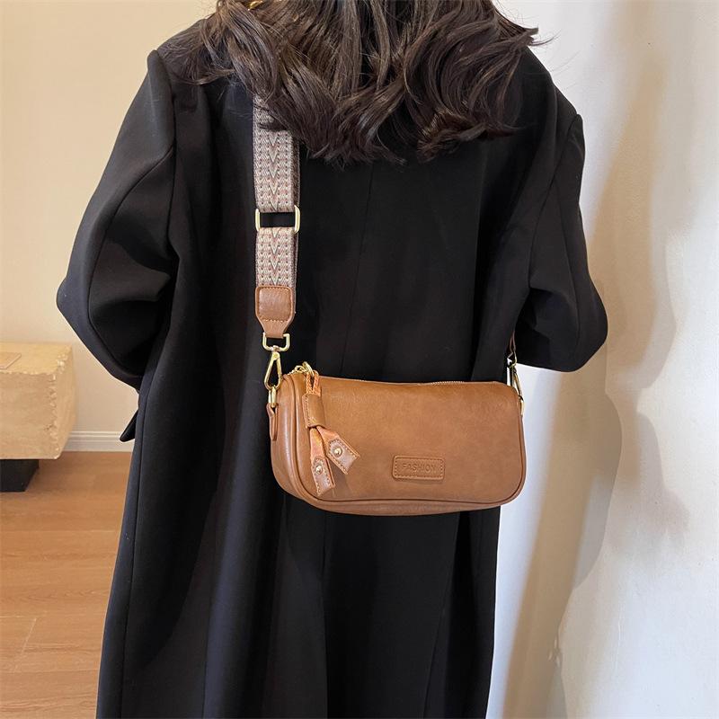 Crossbody Single Shoulder Bag Fashion Casual Simple Retro Classic Girl Style