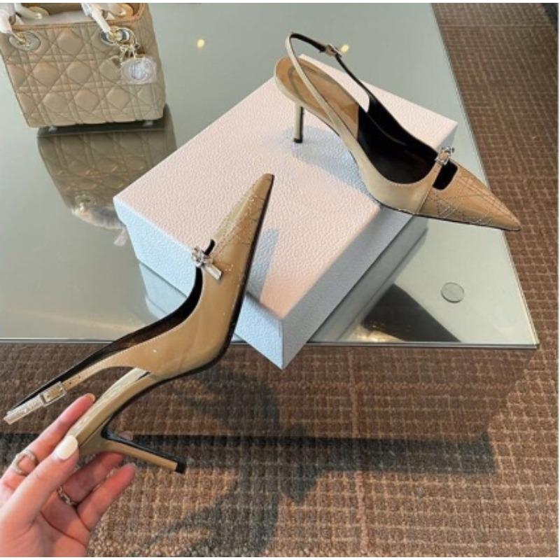 Fashion New Style Women's Embroidered One Word Belt Buckle Pumps Pointed Toe Shallow Ankle Strap Women Pumps Latest Fashion Dress Pumps